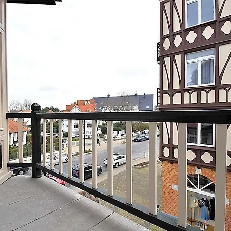 Hotel Retreat 4*